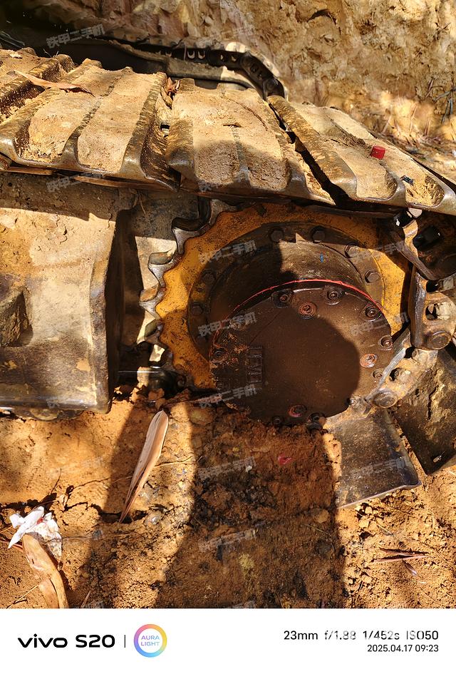 单侧履带整体（整机外观）