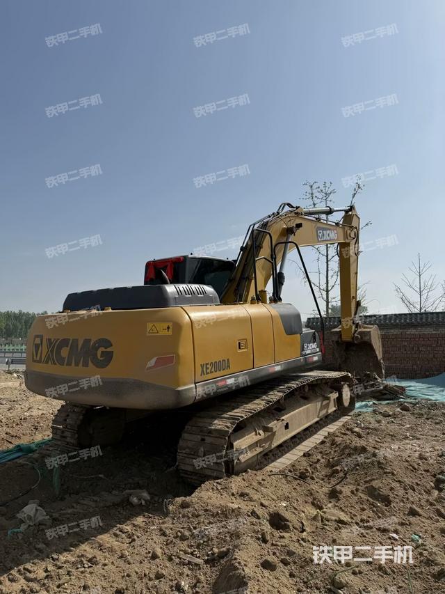 整機(jī)右后45°(整機(jī)外觀) 整機(jī)右后45°(整機(jī)外觀)