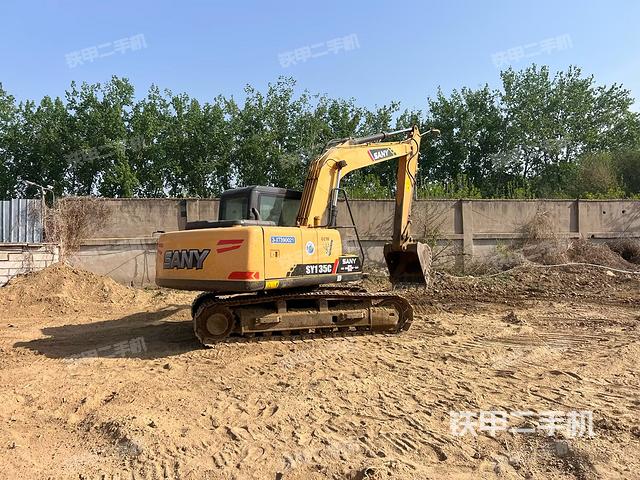 整機(jī)右后45°(整機(jī)外觀) 整機(jī)右后45°(整機(jī)外觀)