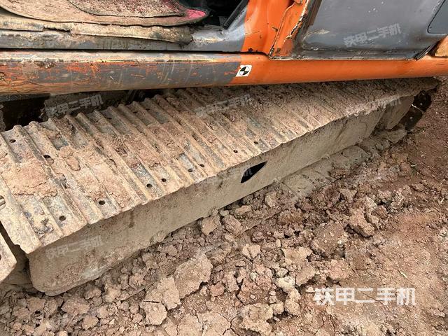 右側(cè)履帶整體?(行走機(jī)構(gòu)) 右側(cè)履帶整體?(行走機(jī)構(gòu))