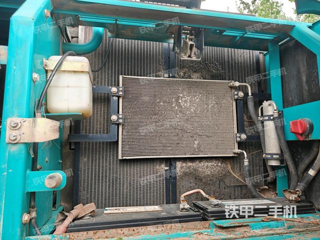 后窗玻璃角標(biāo)（駕駛室部分）