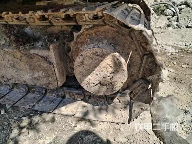 右驅(qū)動(dòng)輪（行走機(jī)構(gòu)）