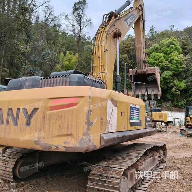 整機右后45°（整機外觀）