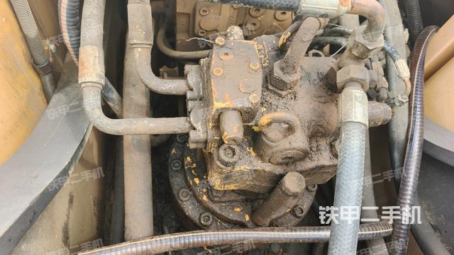 回轉(zhuǎn)馬達(dá)（上車部件）