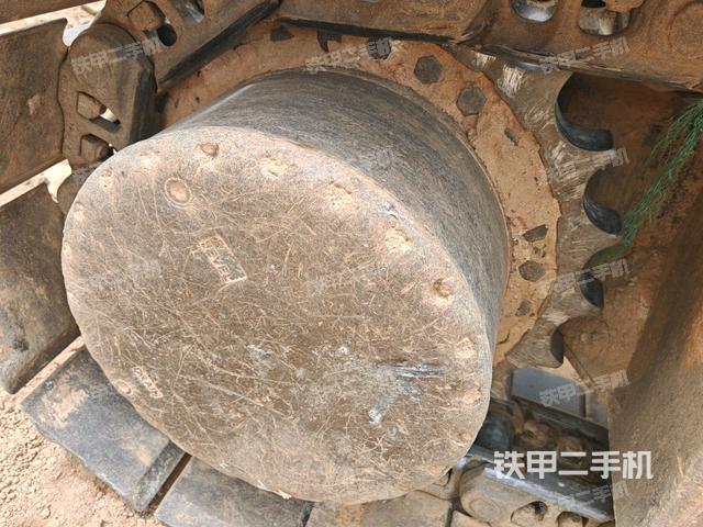 右驅(qū)動輪(行走機構(gòu)) 右驅(qū)動輪(行走機構(gòu))