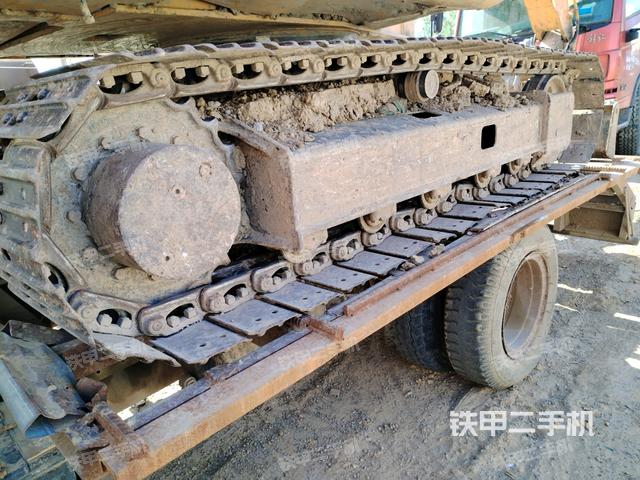 右側履帶整體?（行走機構）