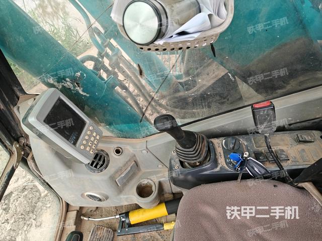 座椅左側(cè)控制臺(tái)/音響/含左手柄（駕駛室部分）