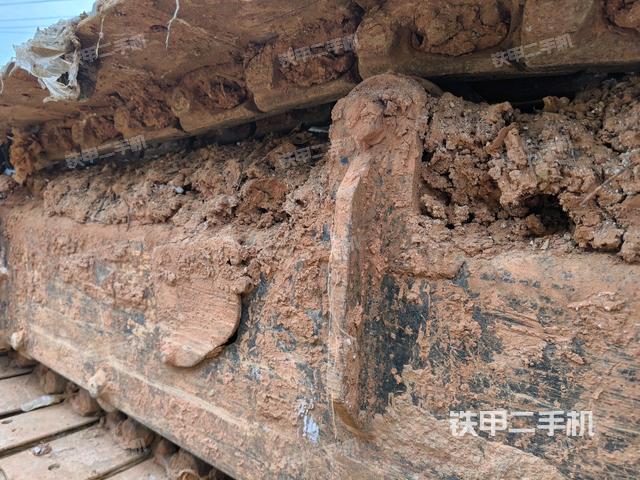 左側(cè)行走馬達(dá)蓋板(行走機(jī)構(gòu)) 左側(cè)行走馬達(dá)蓋板(行走機(jī)構(gòu))