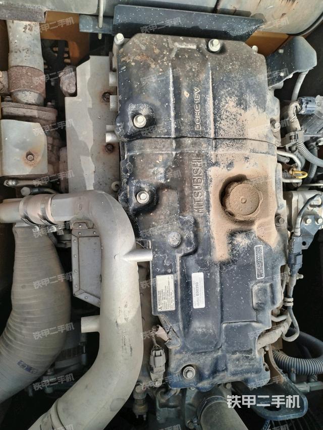 氣門(mén)室蓋螺絲特寫(xiě)（上車部件）