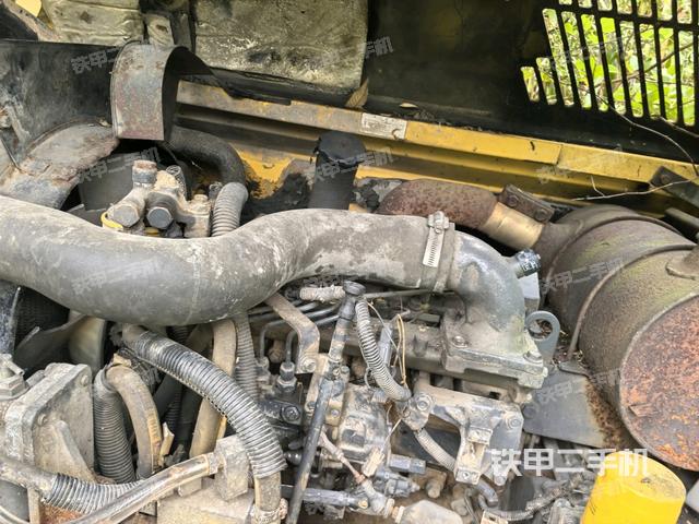 發(fā)動機整體俯視(整機外觀) 發(fā)動機整體俯視(整機外觀)