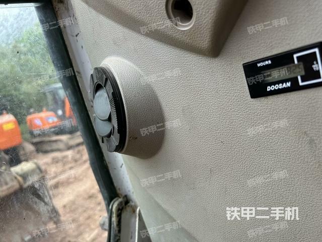 小時(shí)表(駕駛室部分) 小時(shí)表(駕駛室部分)