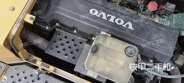 发动机整体俯视（整机外观）