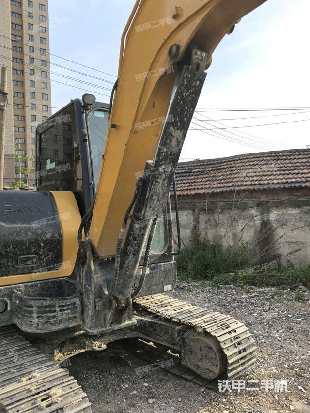 大臂根部?斜（工作和回轉(zhuǎn)裝置）