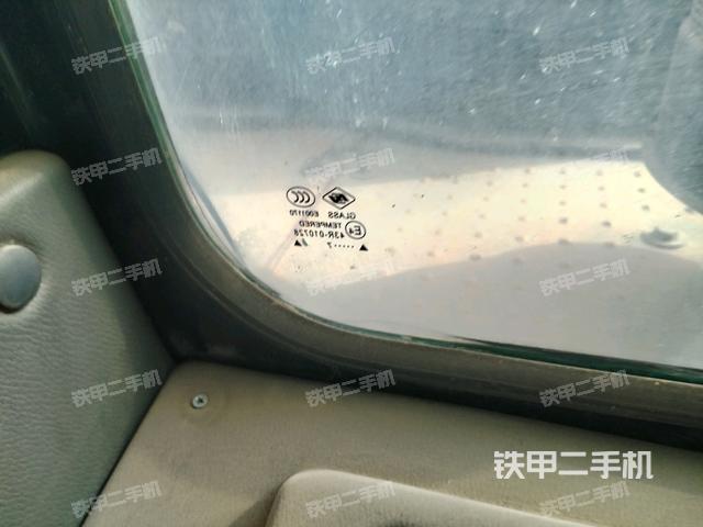 后窗玻璃角標(biāo)（駕駛室部分）