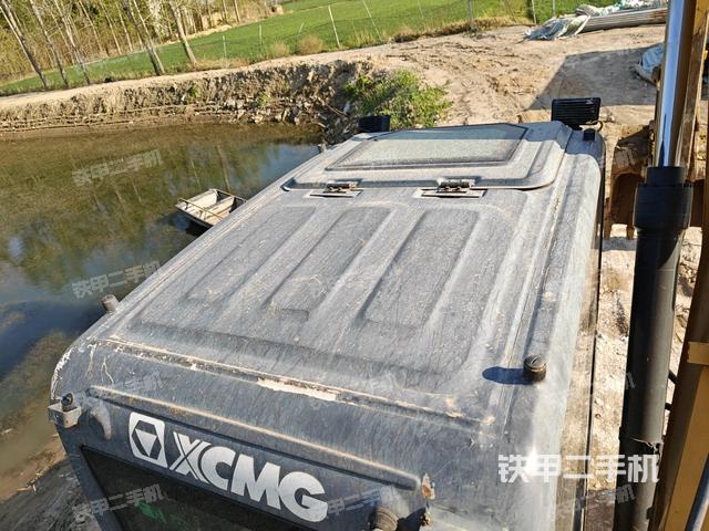 駕駛室頂部俯視（上車部件）