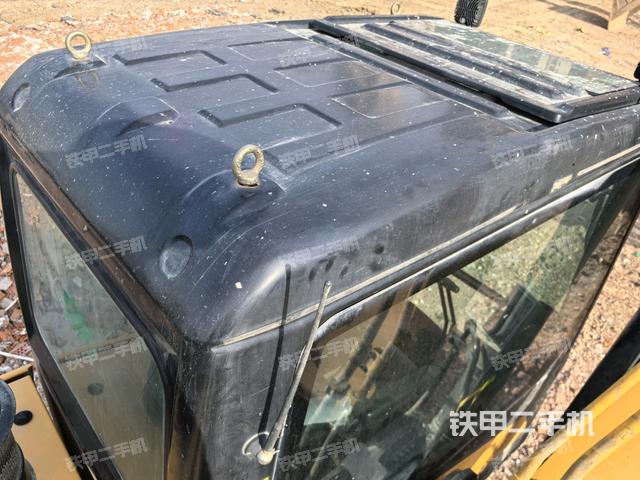 駕駛室頂部俯視(上車部件) 駕駛室頂部俯視(上車部件)
