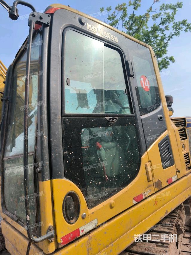 右側(cè)玻璃角標(biāo)(駕駛室部分) 右側(cè)玻璃角標(biāo)(駕駛室部分)