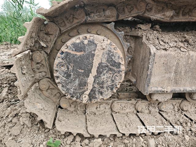 右驅(qū)動(dòng)輪（行走機(jī)構(gòu)）