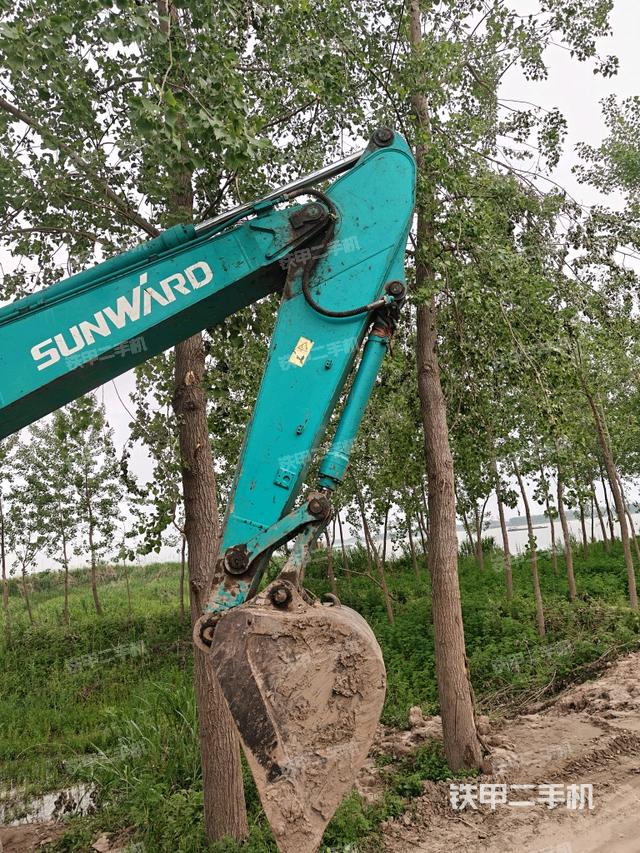 小臂整體左后（工作和回轉(zhuǎn)裝置）