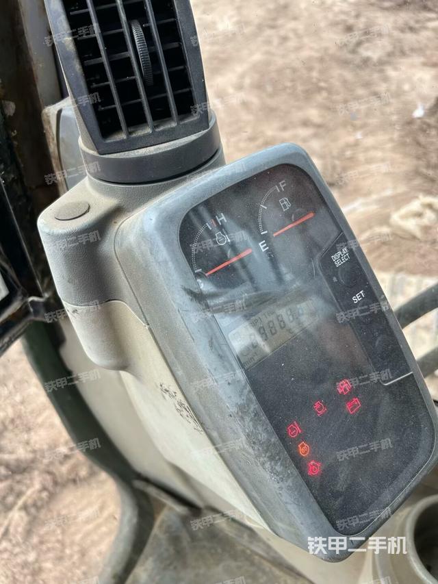 顯示屏?(駕駛室部分) 顯示屏?(駕駛室部分)