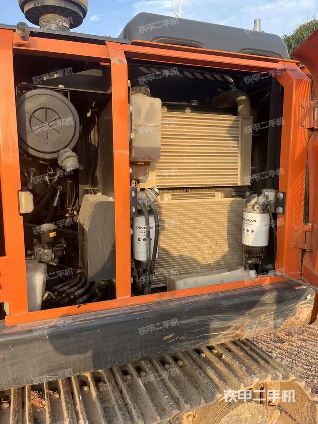 液壓泵室（大件艙室）