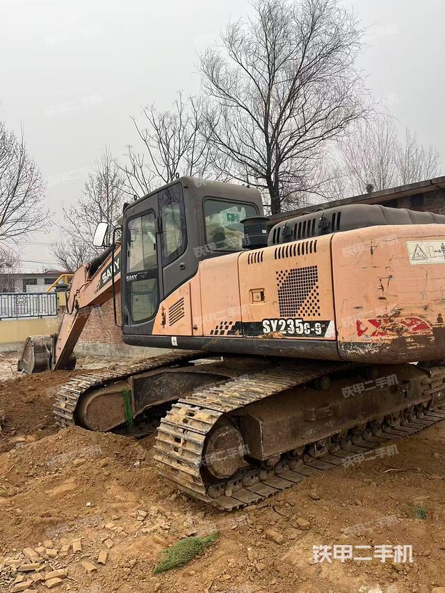 駕駛室整體（整機外觀）