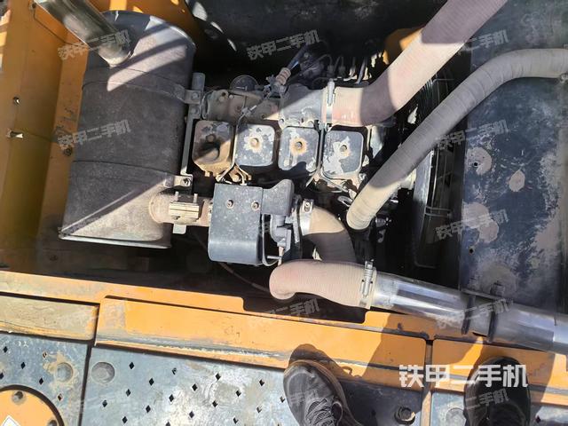 發(fā)動機整體俯視(整機外觀) 發(fā)動機整體俯視(整機外觀)
