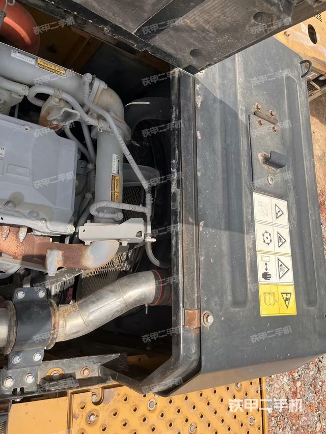 回轉(zhuǎn)馬達（上車部件）