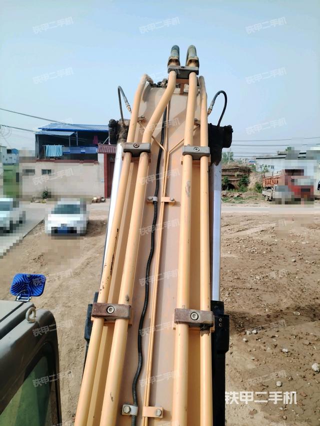 大臂背部俯視（工作和回轉(zhuǎn)裝置）