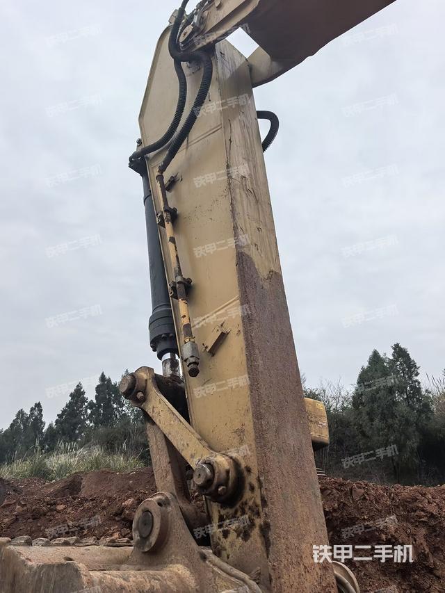 小臂整體左后（工作和回轉(zhuǎn)裝置）