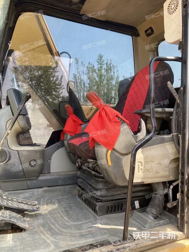 駕駛室整體（整機(jī)外觀）