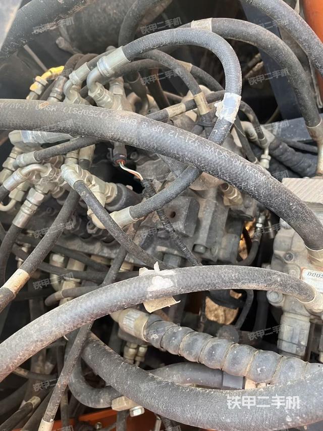 駕駛室頂部俯視（上車部件）