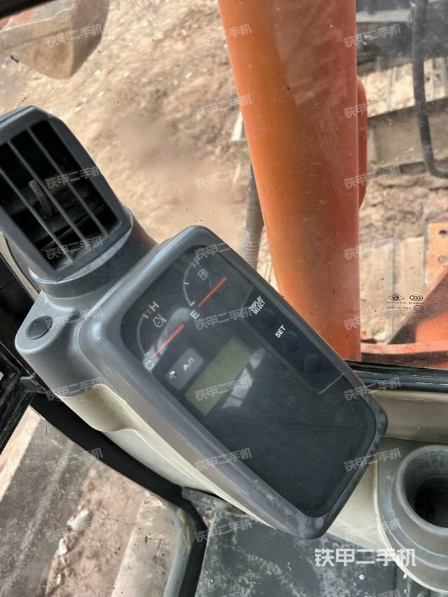 顯示屏?(駕駛室部分) 顯示屏?(駕駛室部分)