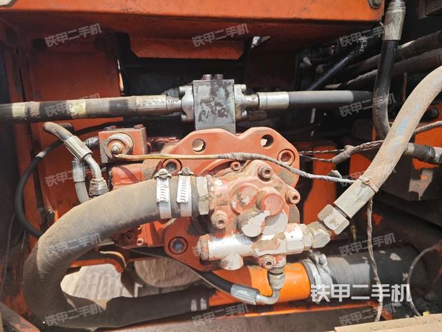 液压泵斜45 左（大件舱室）