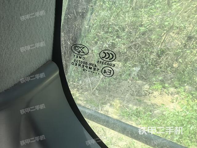 后窗玻璃角標(biāo)（駕駛室部分）