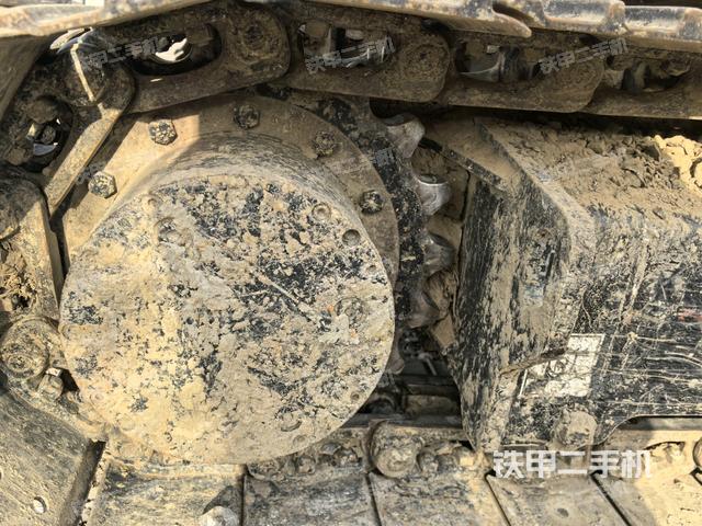 右驅(qū)動(dòng)輪（行走機(jī)構(gòu)）