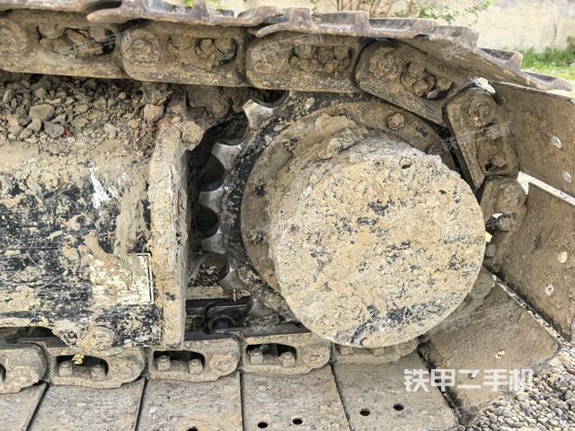 左驅(qū)動(dòng)輪（行走機(jī)構(gòu)）