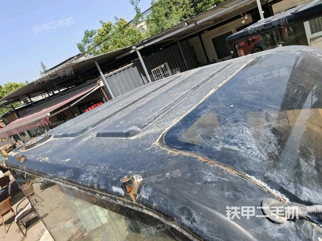 駕駛室頂部（整機(jī)外觀）