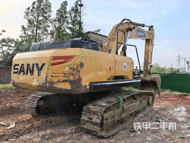 右后45(整機(jī)外觀) 右后45(整機(jī)外觀)