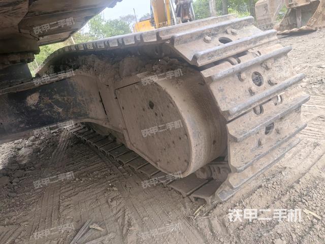 右側行走馬達蓋板（行走機構）