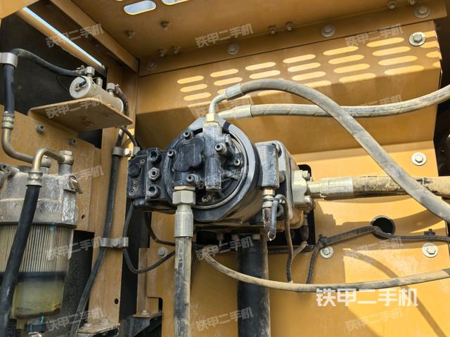液壓泵室(大件艙室) 液壓泵室(大件艙室)