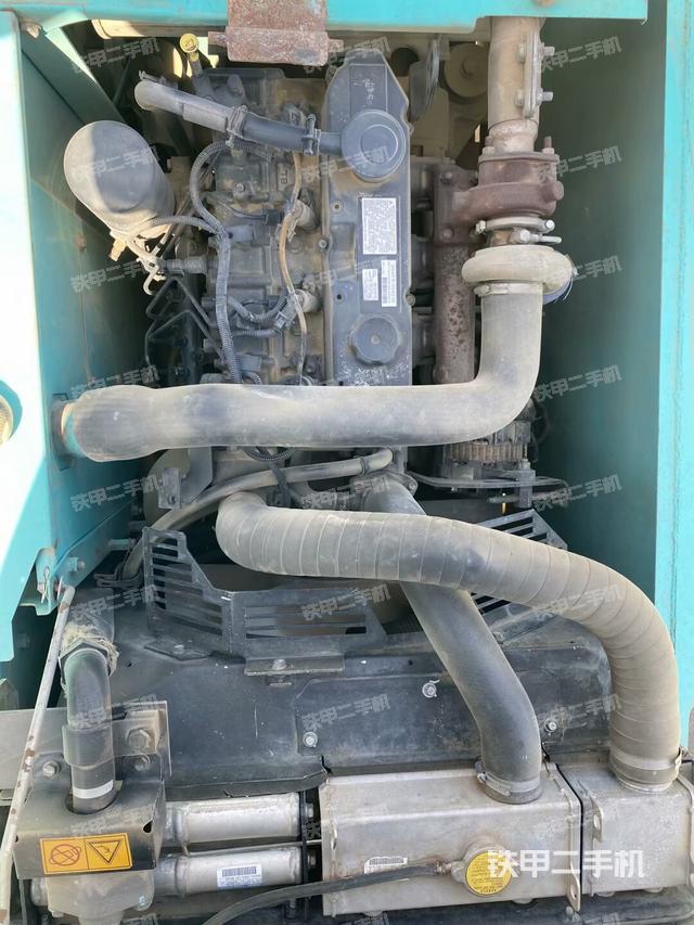 發(fā)動(dòng)機(jī)整體俯視（整機(jī)外觀）