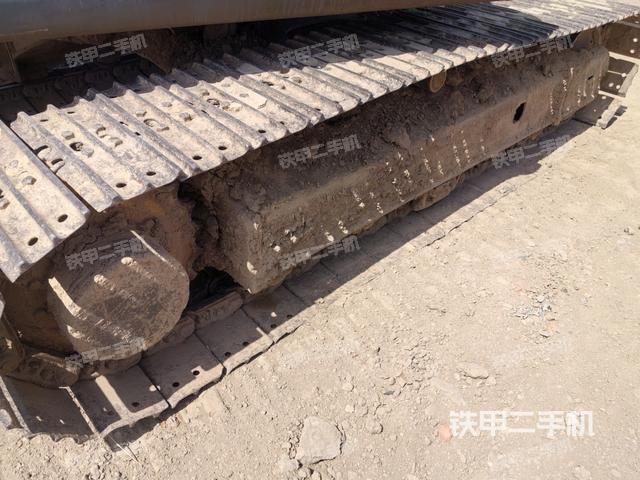 單側(cè)履帶整體（整機(jī)外觀）