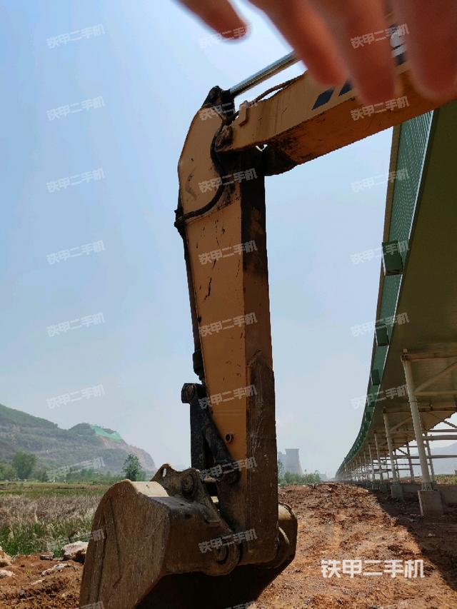 小臂整体左后（工作和回转装置）