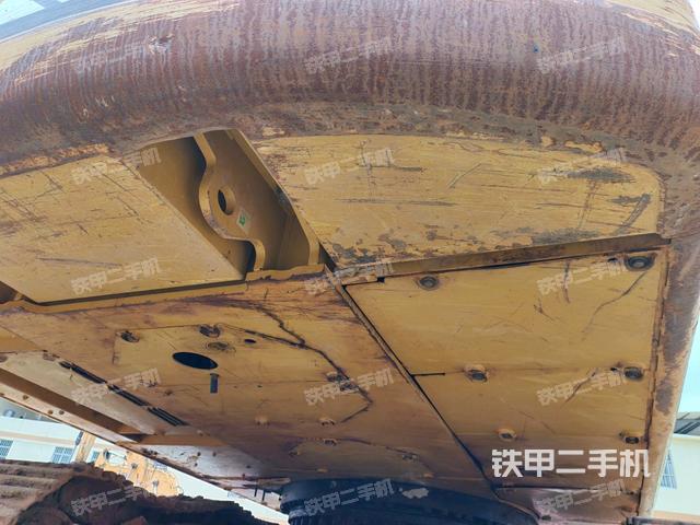 右驅(qū)動輪(行走機構(gòu)) 右驅(qū)動輪(行走機構(gòu))