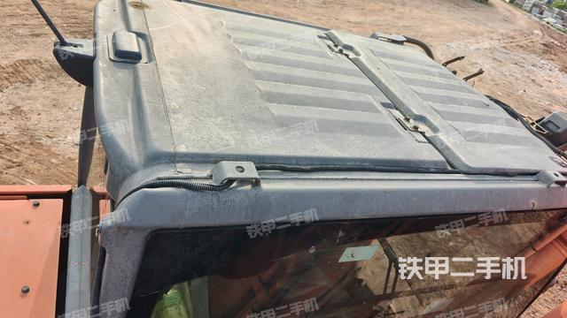 駕駛室頂部俯視(上車部件) 駕駛室頂部俯視(上車部件)