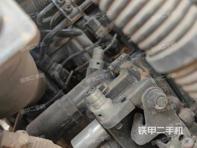 發(fā)動機整體俯視(整機外觀) 發(fā)動機整體俯視(整機外觀)