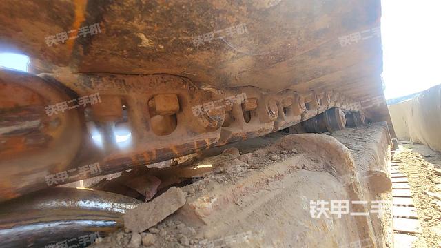 单侧履带整体（整机外观）