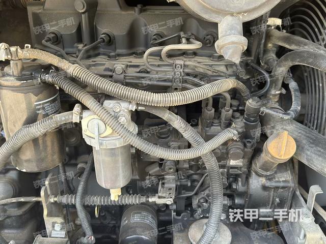 發(fā)動(dòng)機(jī)整體俯視(整機(jī)外觀) 發(fā)動(dòng)機(jī)整體俯視(整機(jī)外觀)