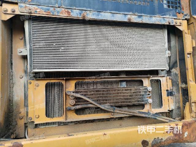 散熱器正面（大件艙室）